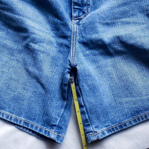 Mom Shorts - Picture 6 of 7